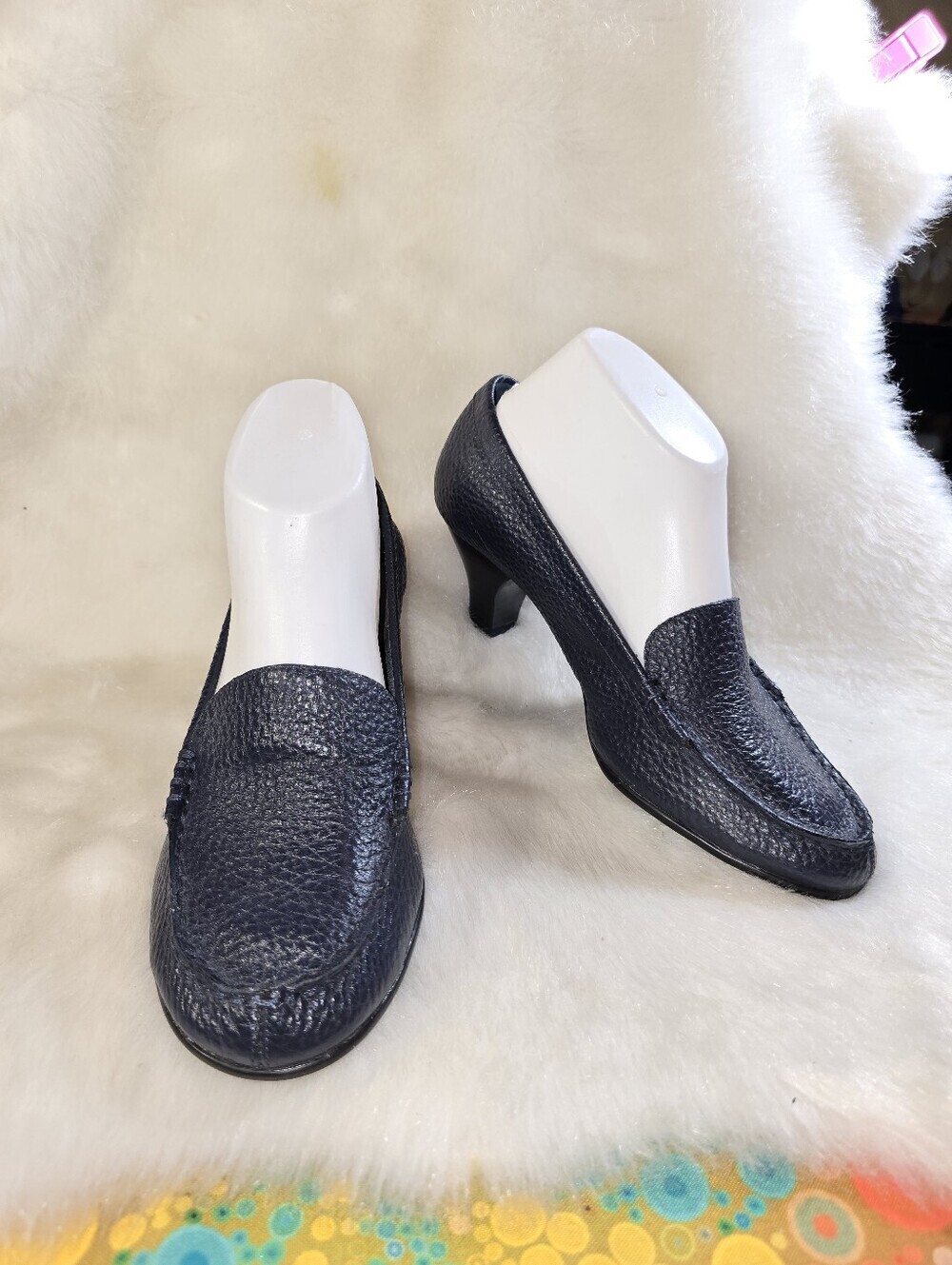 Aerosoles "Wise Choice" Classic Navy Pebbled Leather Heels for Women